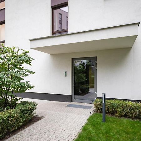 Burakowska 16 - Modern Apartment With Balcony Noclegi Renters Varşovia Exterior foto