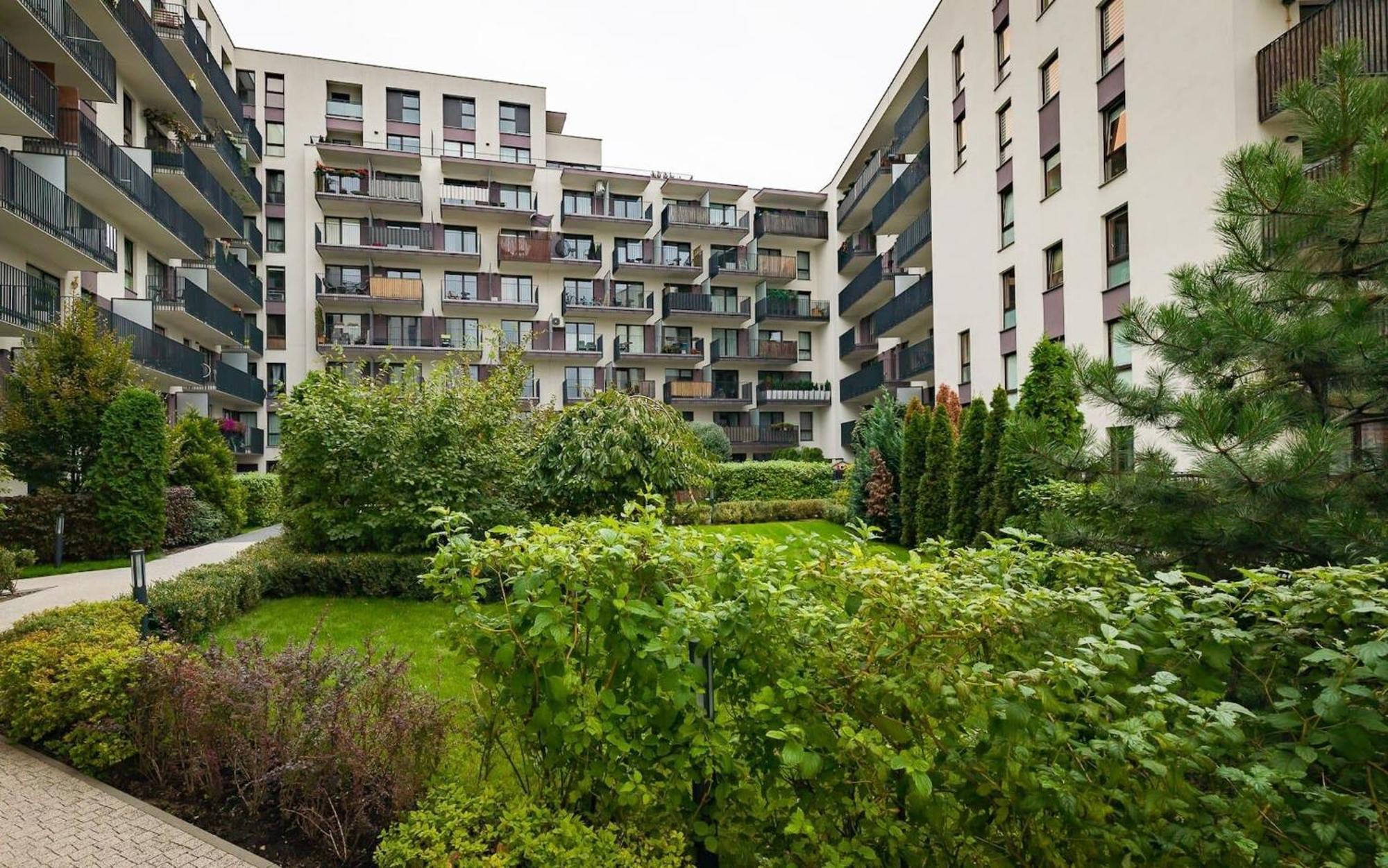 Burakowska 16 - Modern Apartment With Balcony Noclegi Renters Varşovia Exterior foto
